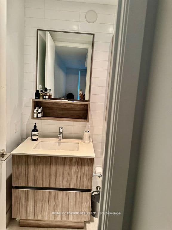 377 Madison Avenue, Unit 510 thumbnail 29