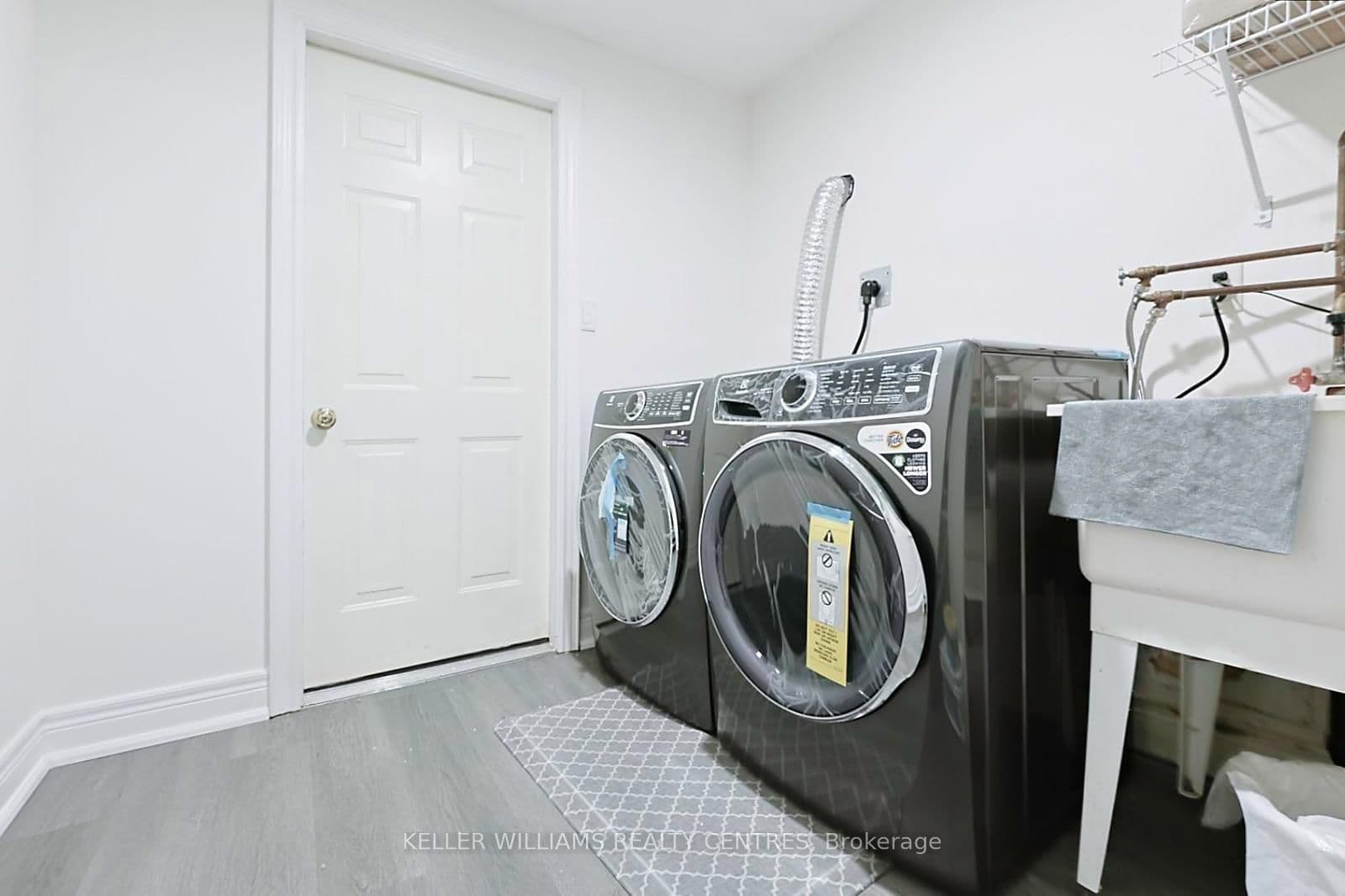 61 Fairchild Avenue, Unit Bsmt thumbnail 11