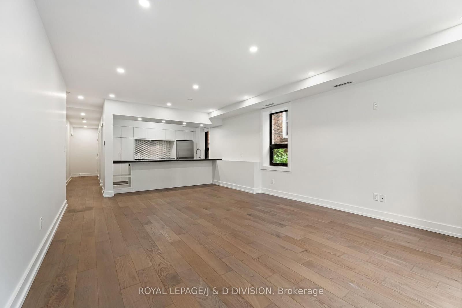 314 Lonsdale Road, Unit 4 thumbnail 11