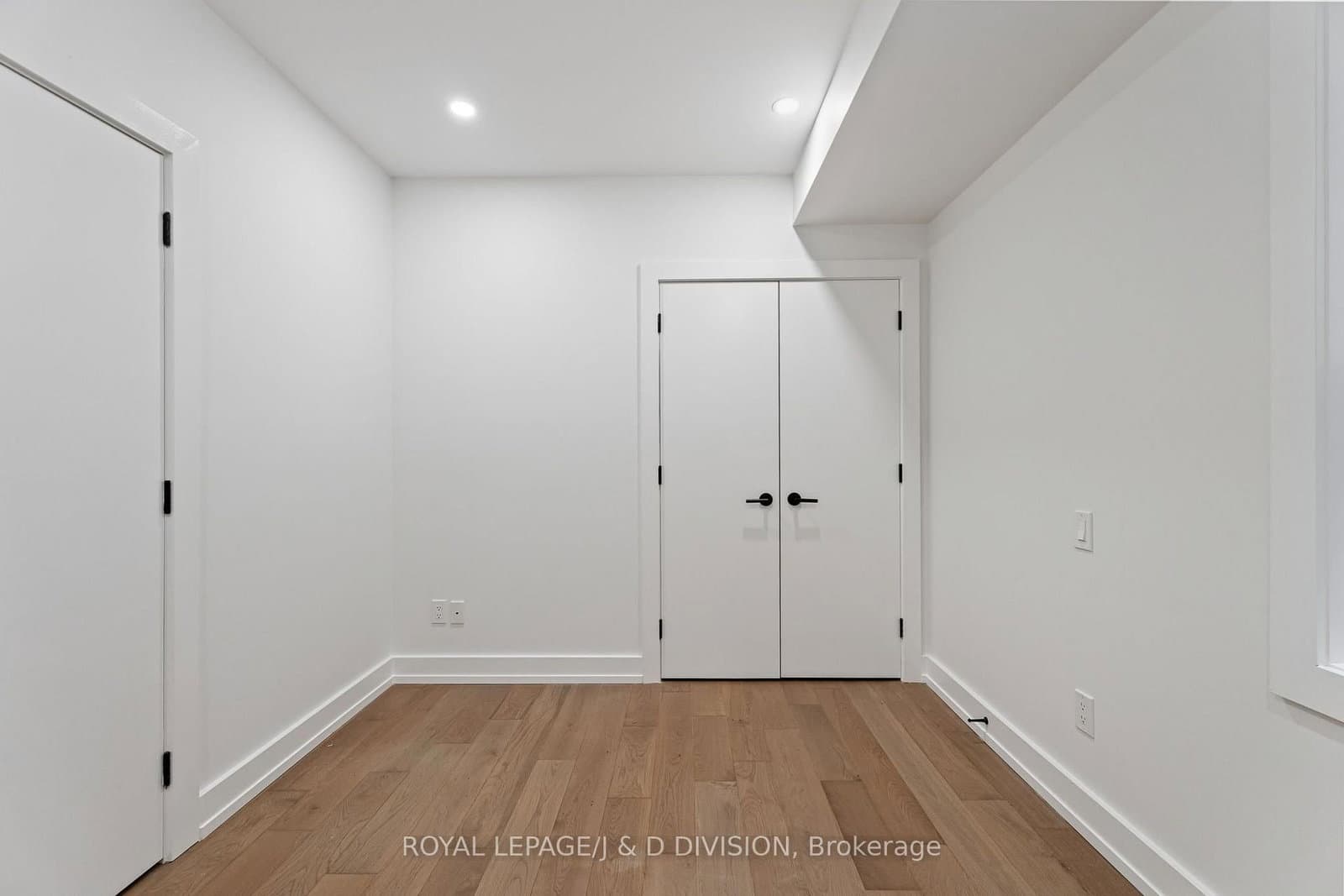 314 Lonsdale Road, Unit 4 thumbnail 24