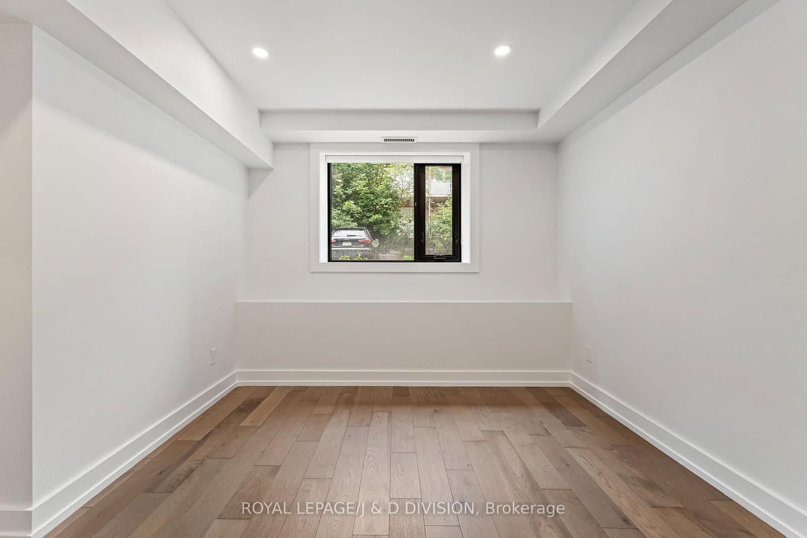 314 Lonsdale Road, Unit 4 thumbnail 31