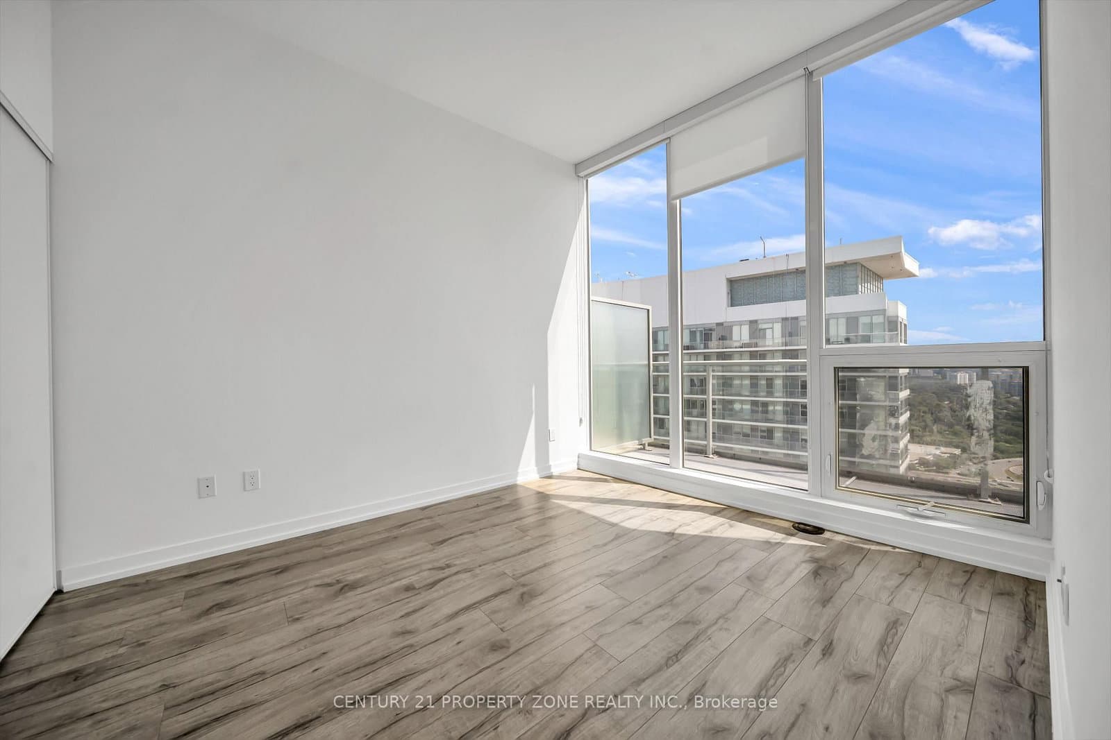 115 Mcmahon Drive, Unit Ph09 thumbnail 30
