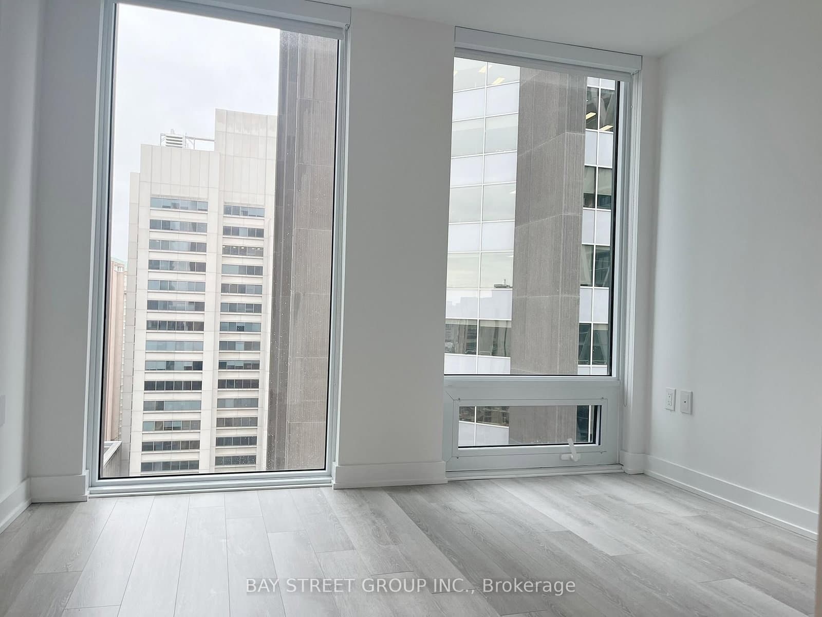 238 Simcoe Street, Unit 1904 thumbnail 11