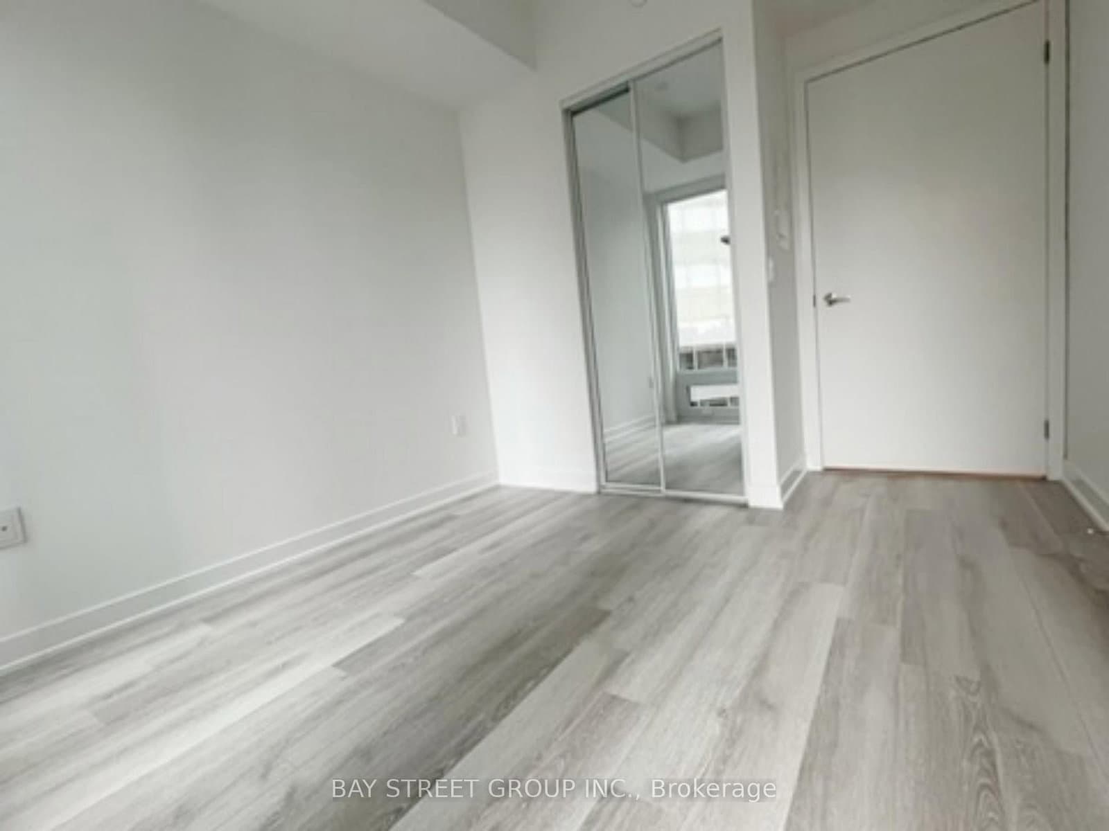 238 Simcoe Street, Unit 1904 thumbnail 12