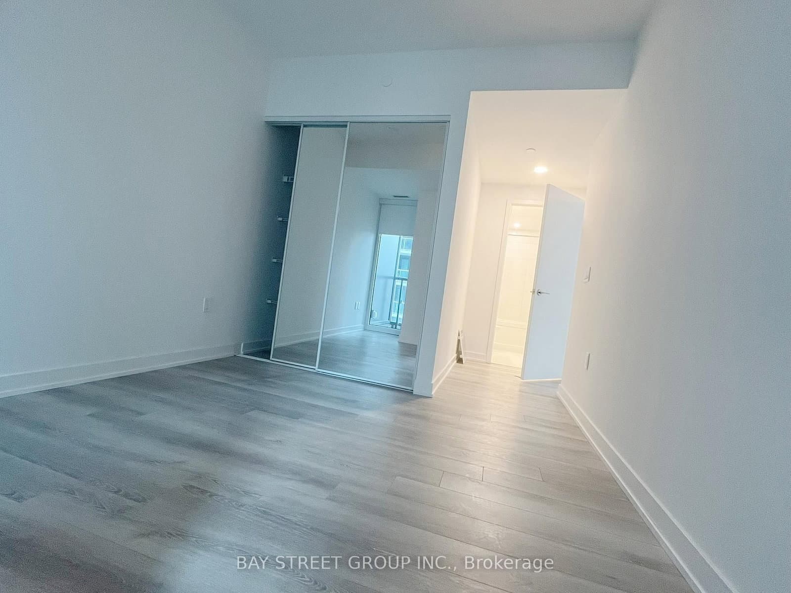 238 Simcoe Street, Unit 1904 thumbnail 16