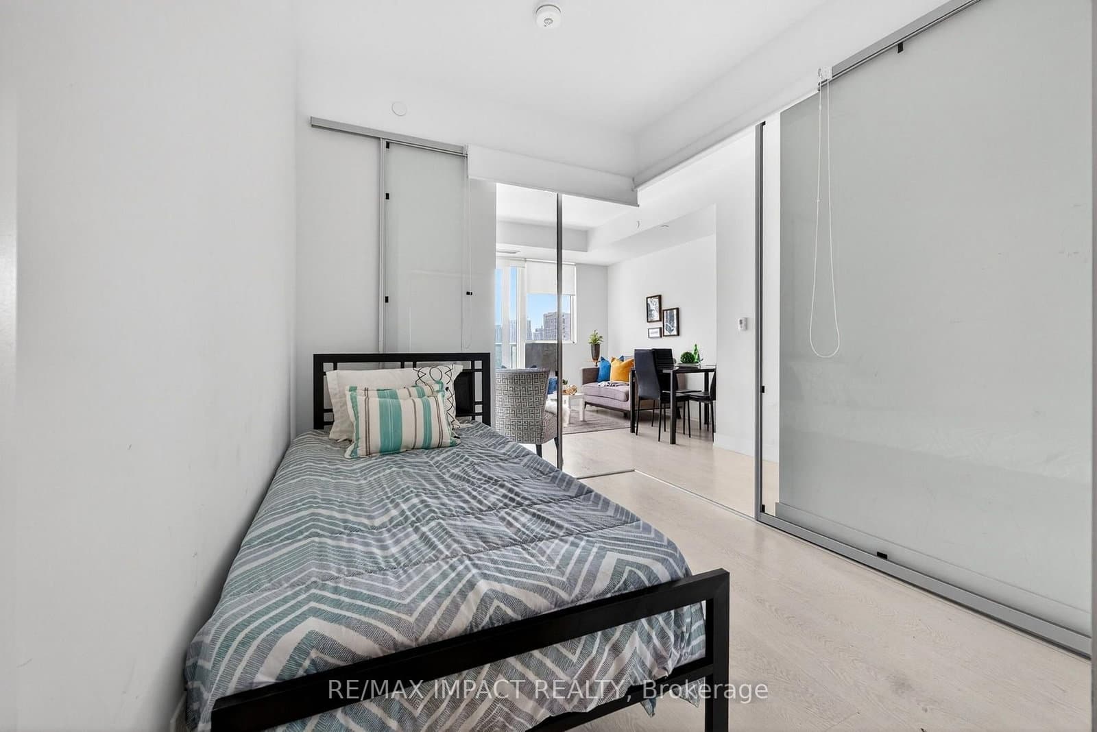 308 Jarvis Street, Unit 813 thumbnail 13