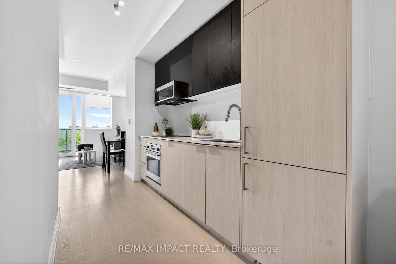 308 Jarvis Street, Unit 813 thumbnail 17