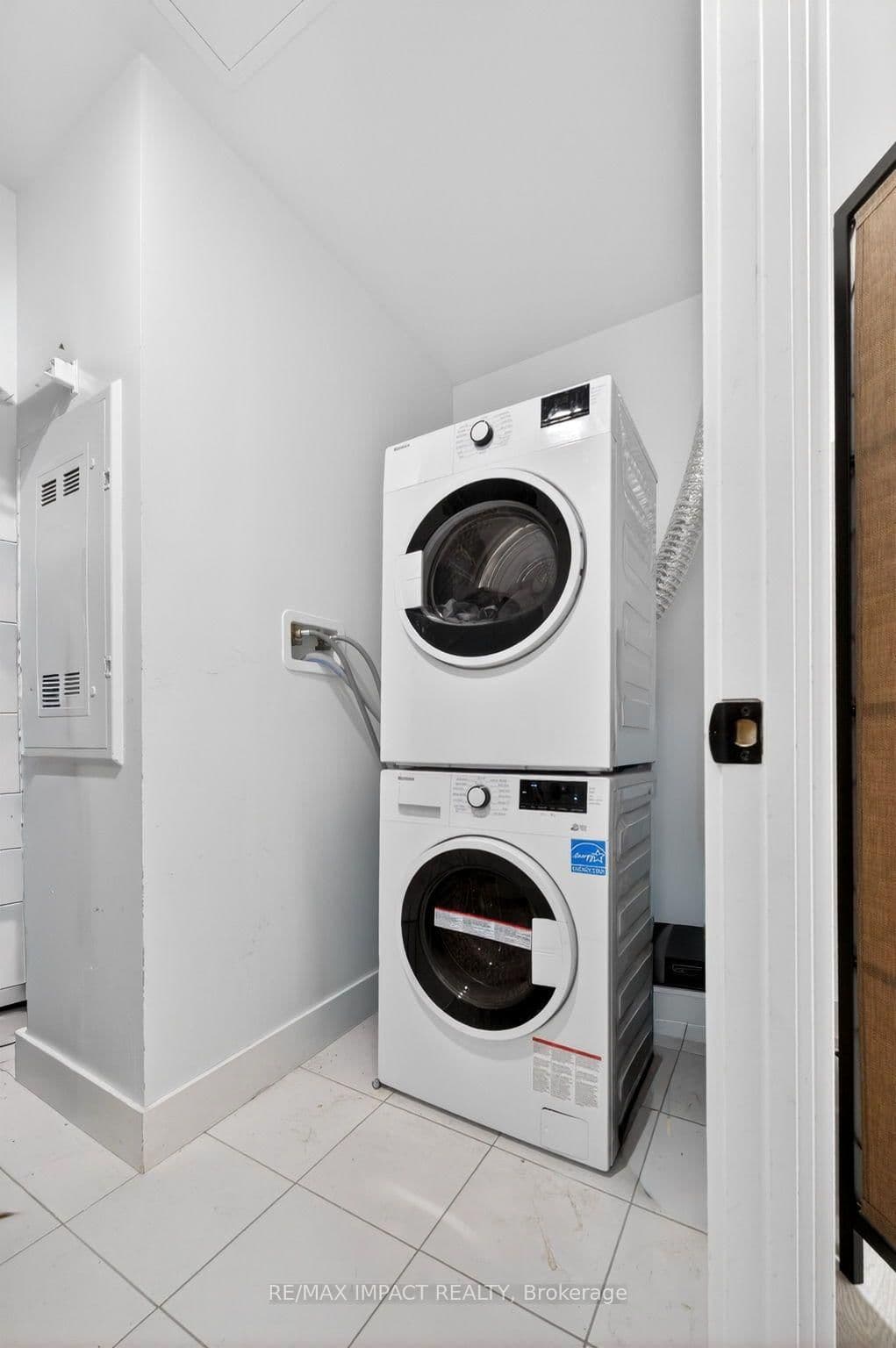308 Jarvis Street, Unit 813 thumbnail 27
