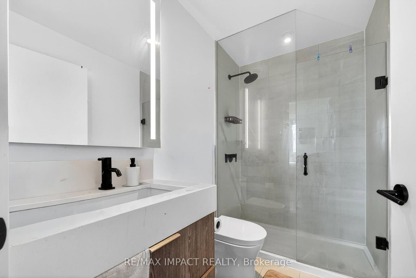 308 Jarvis Street, Unit 813 thumbnail 29
