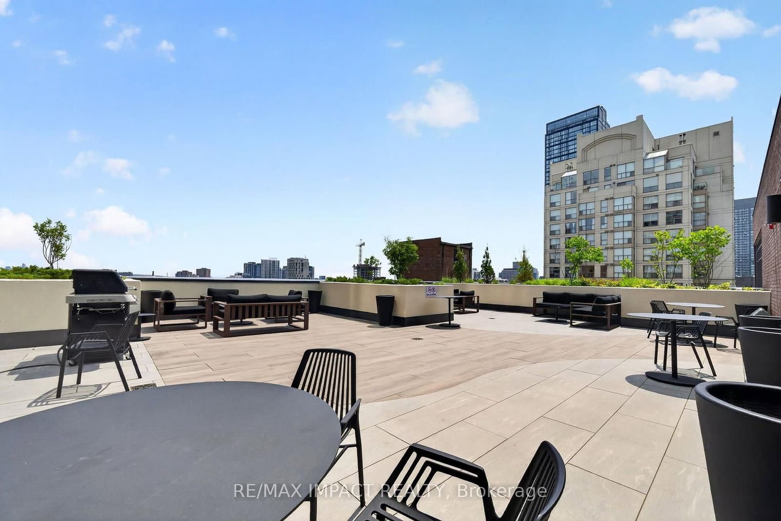 308 Jarvis Street, Unit 813 thumbnail 35
