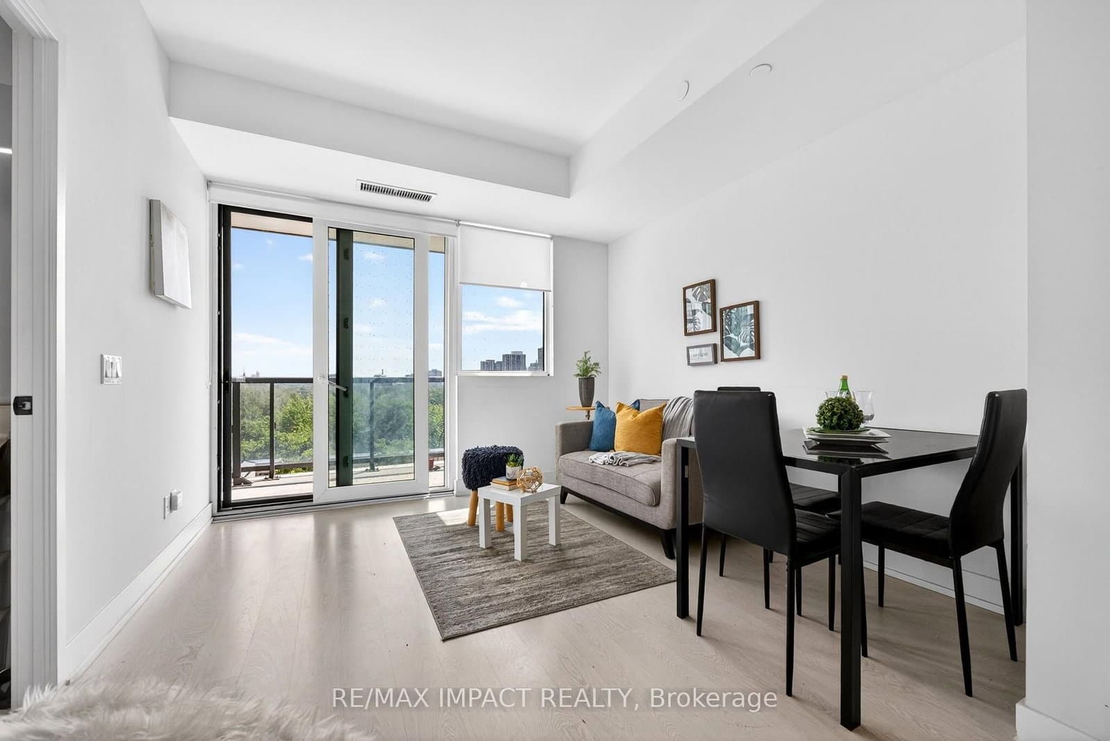 308 Jarvis Street, Unit 813 thumbnail 9