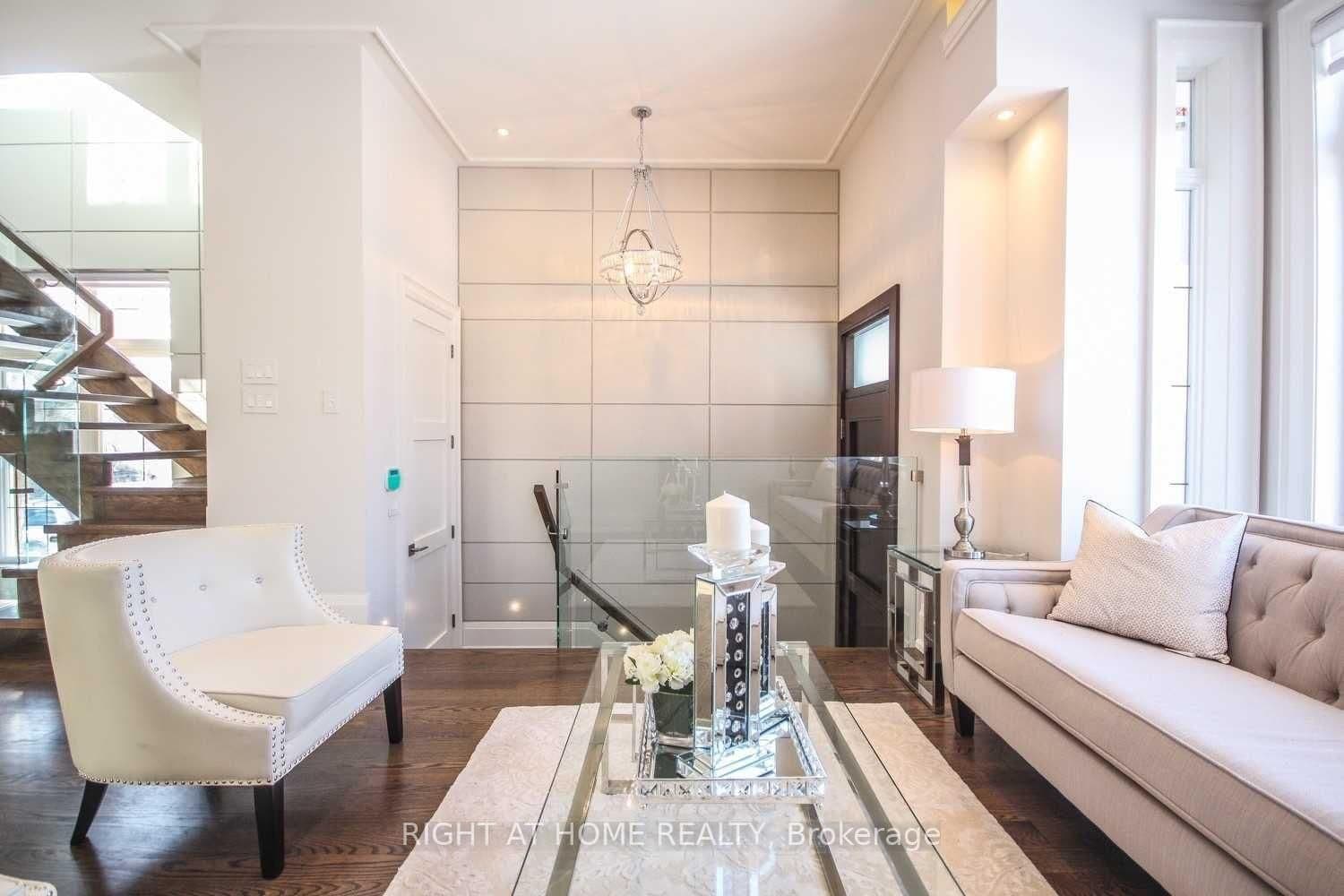 289 Connaught Avenue thumbnail 2