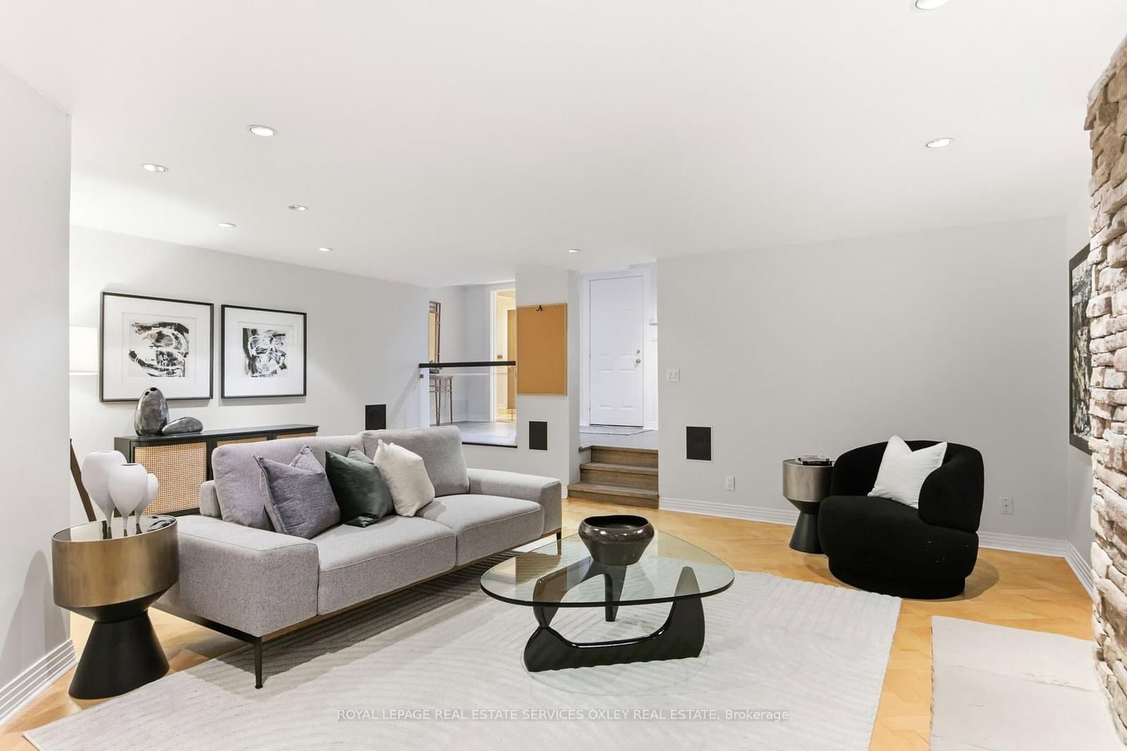 21 Astley Avenue thumbnail 32