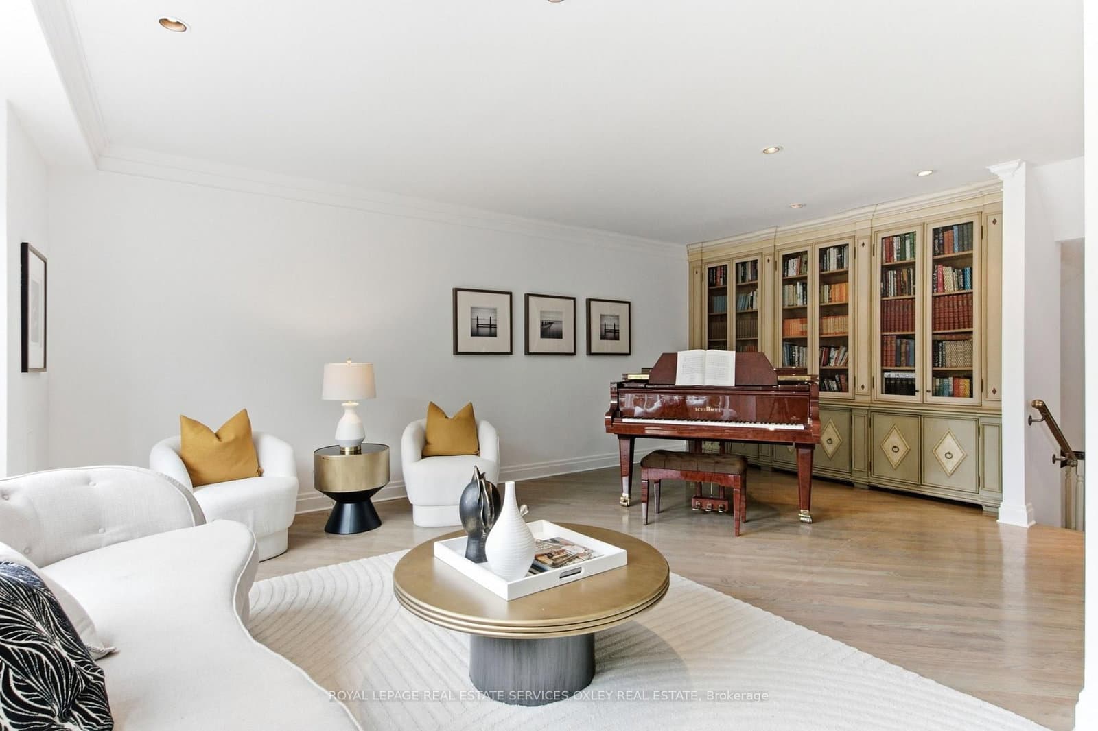 21 Astley Avenue thumbnail 5