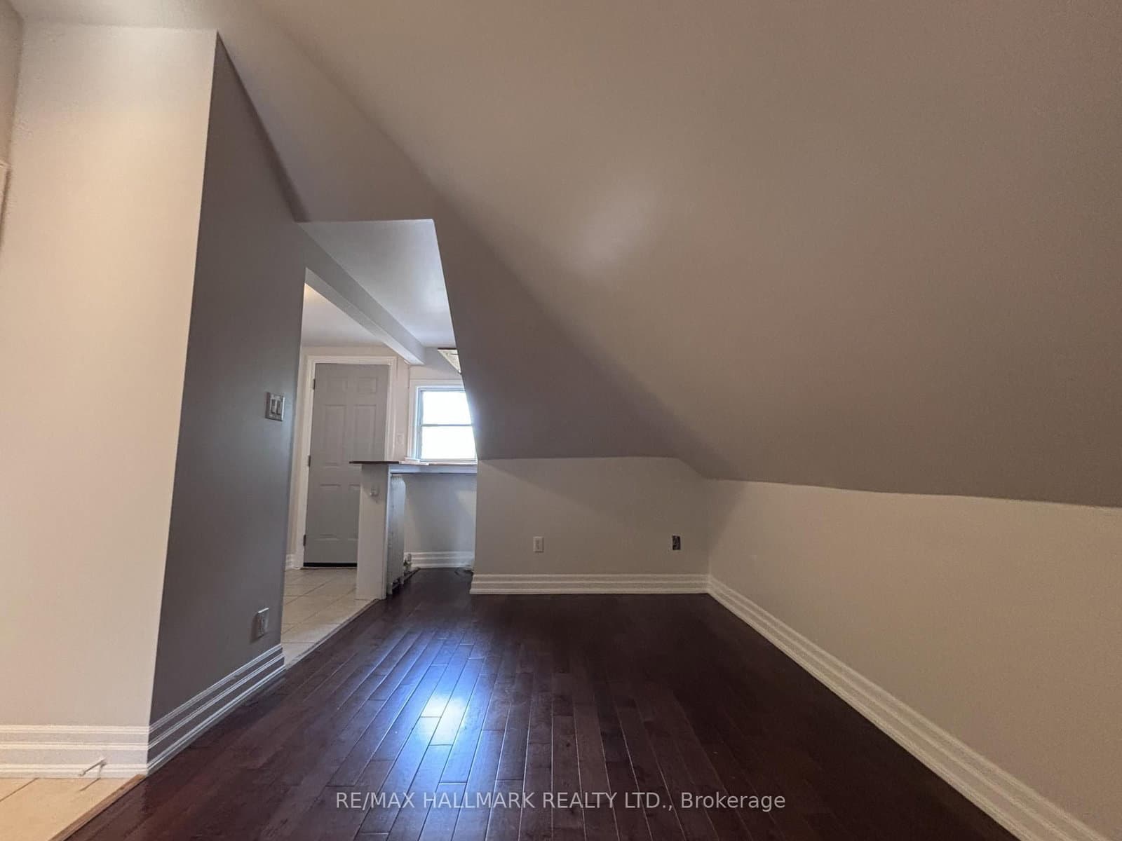 27 Delaware Avenue, Unit Loft thumbnail 6