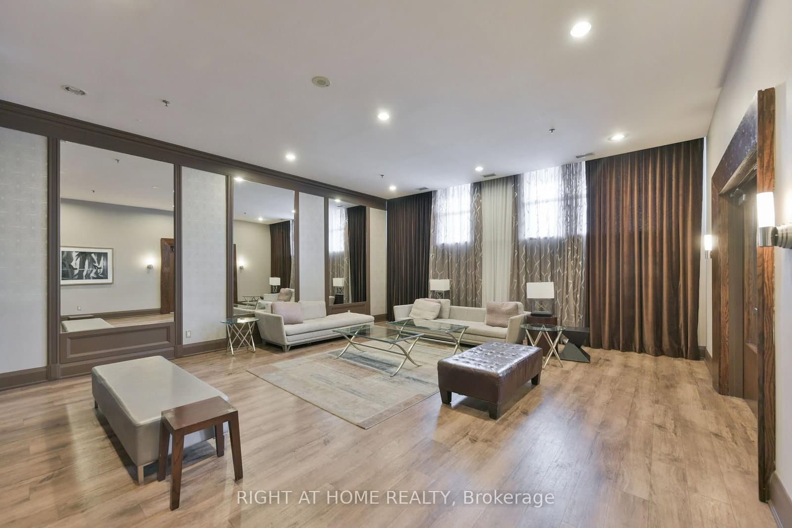 438 Richmond Street W, Unit 621 thumbnail 14