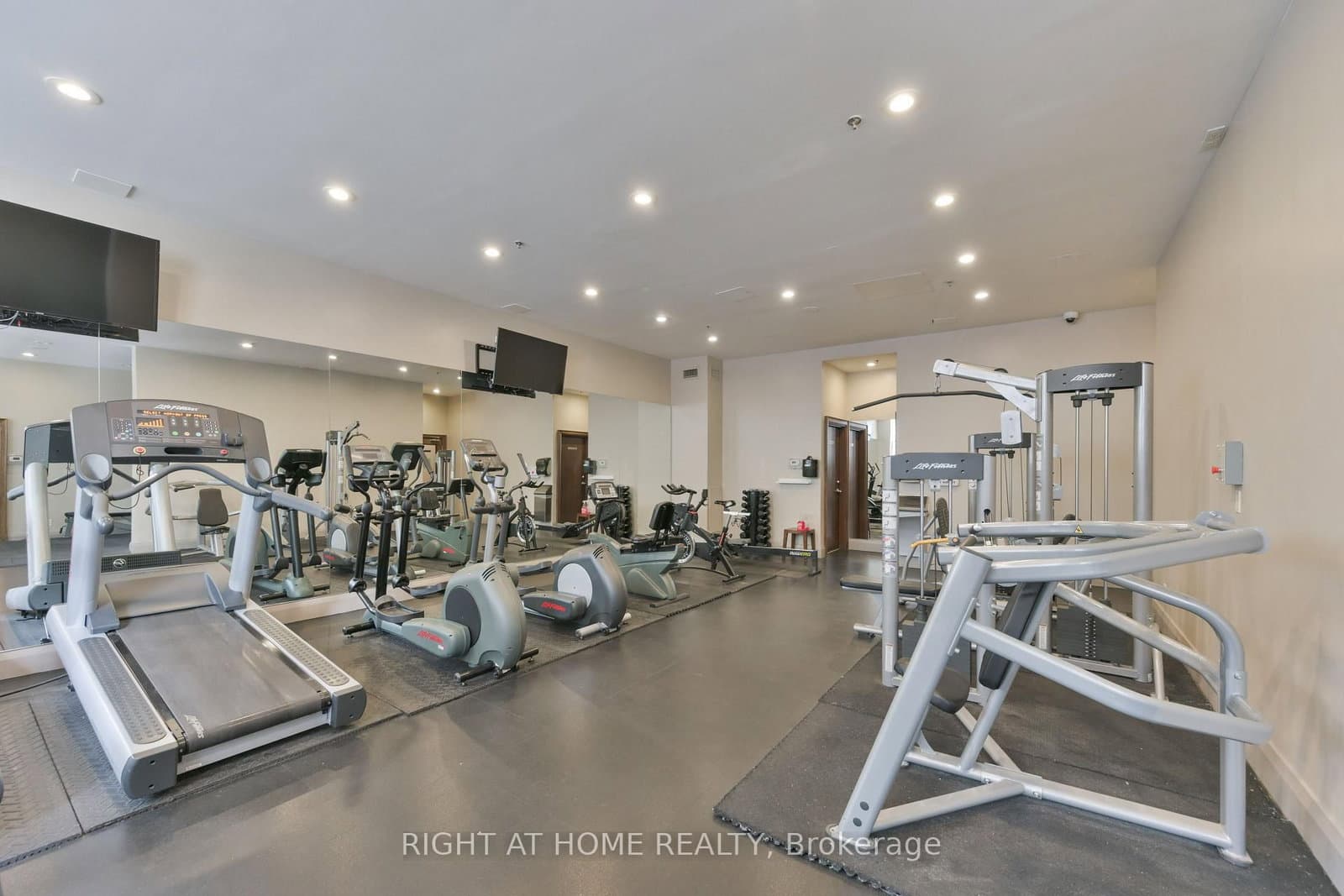 438 Richmond Street W, Unit 621 thumbnail 16