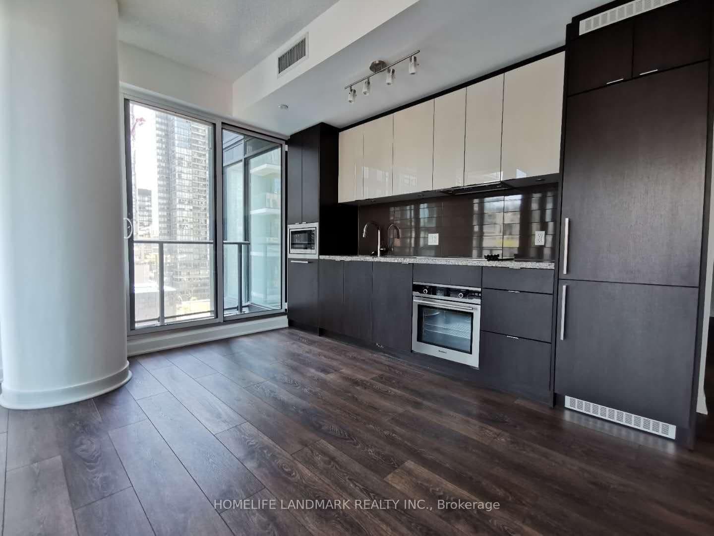 125 Blue Jays Way, Unit 1102 thumbnail 3