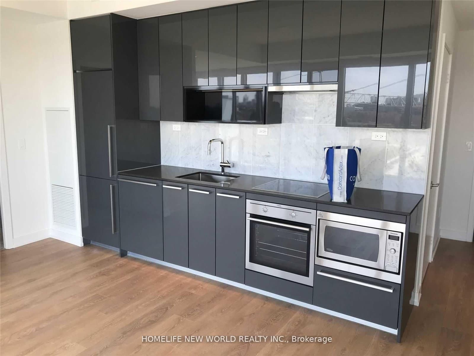 115 Mcmahon Drive, Unit 1212 thumbnail 3