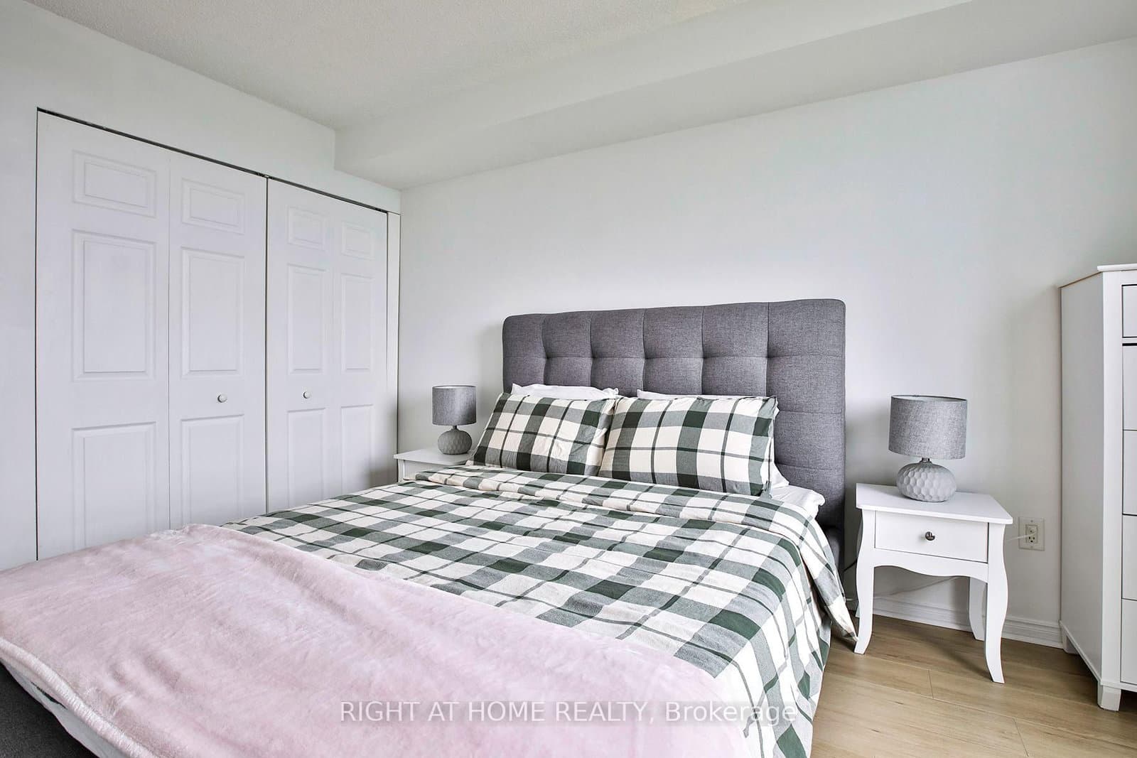 7 Concorde Place, Unit 2212 thumbnail 18