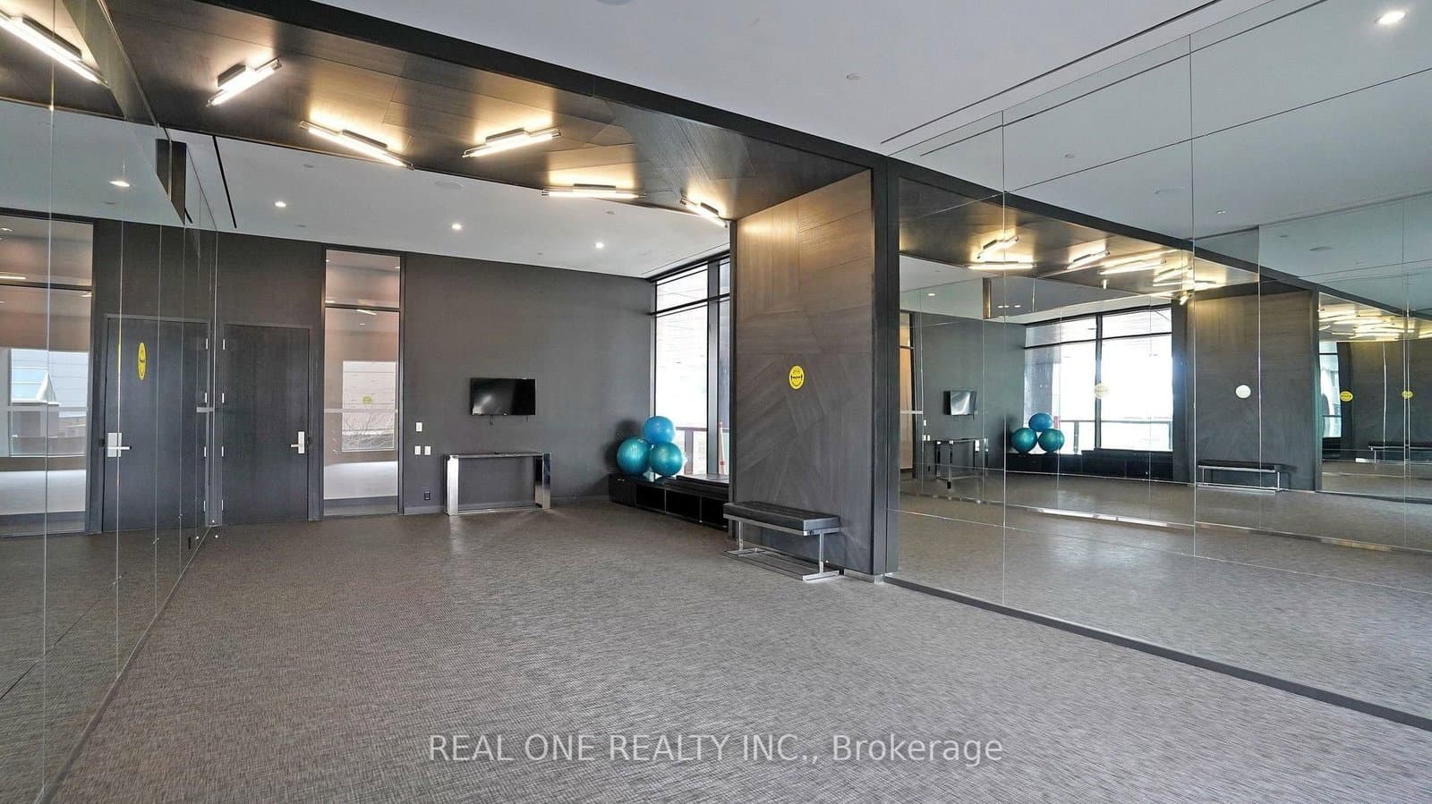 125 Peter Street, Unit 3409 thumbnail 23