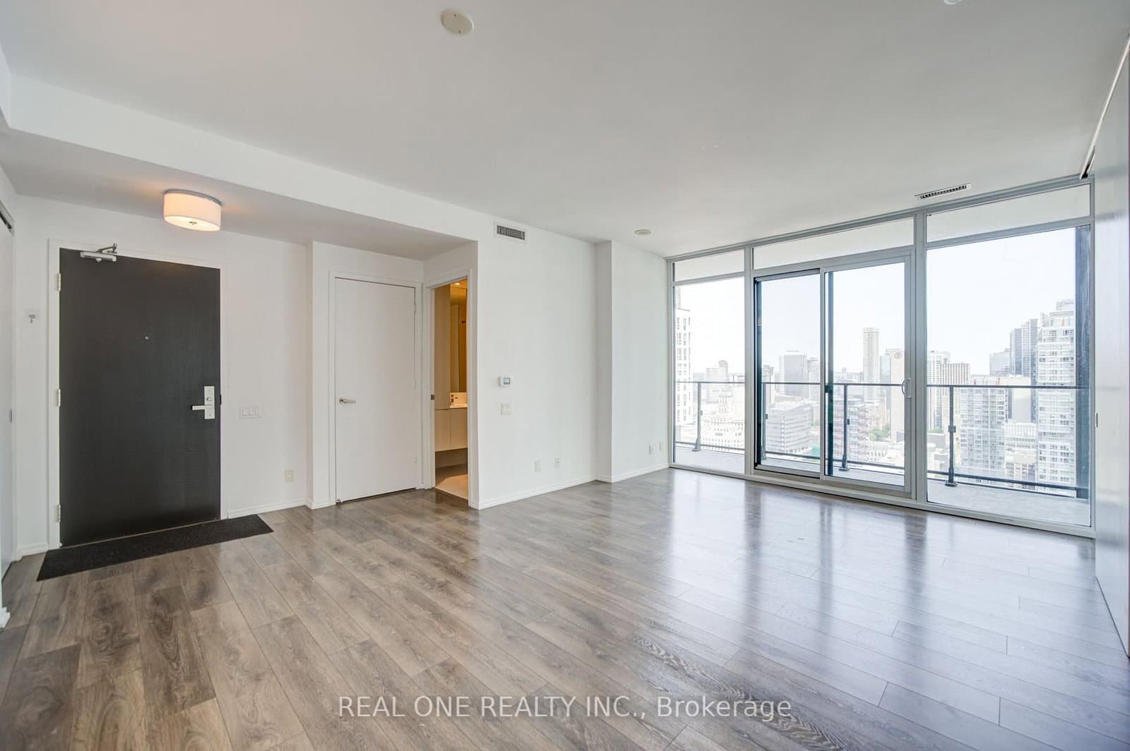 125 Peter Street, Unit 3409 thumbnail 4