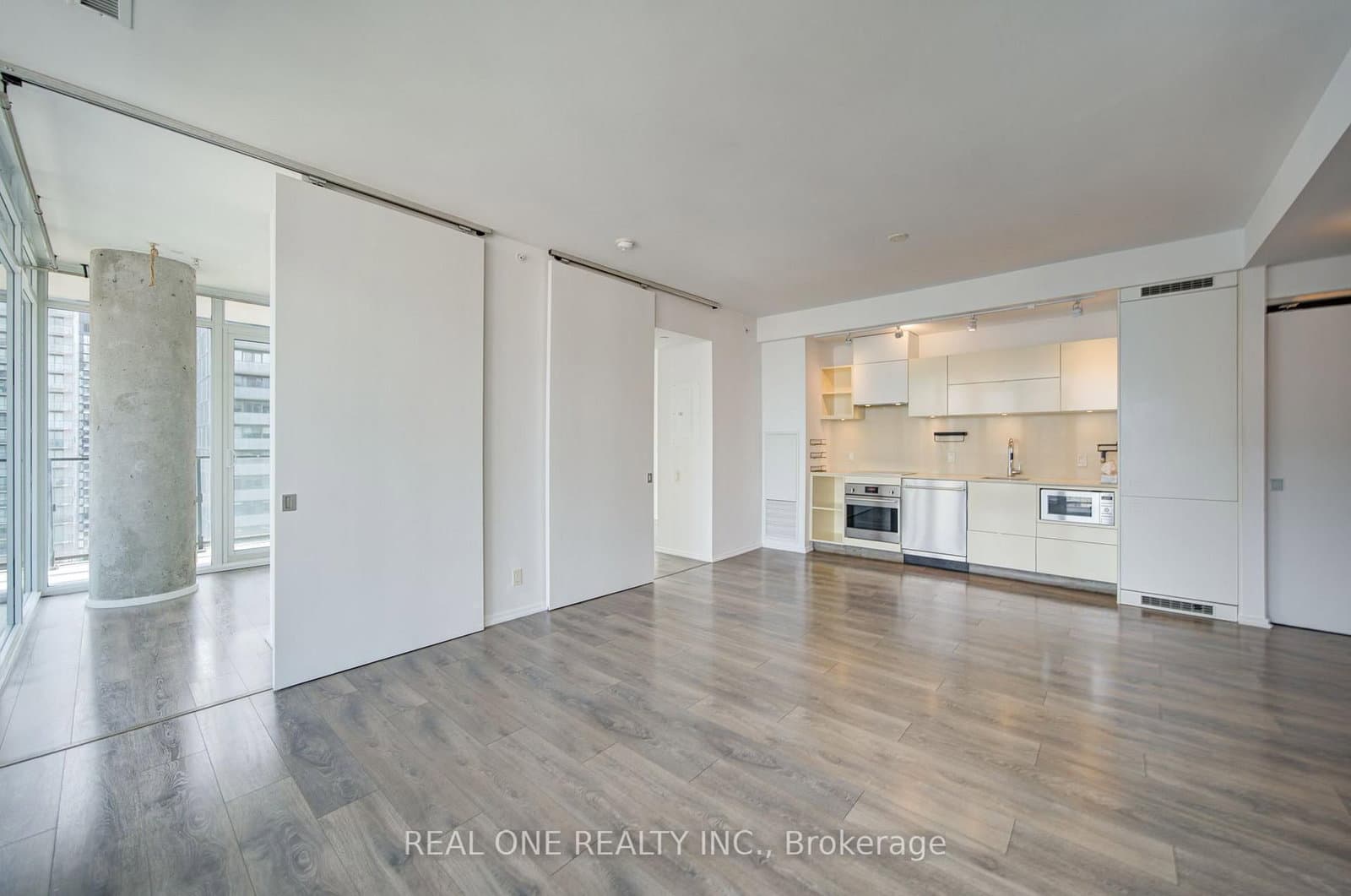 125 Peter Street, Unit 3409 thumbnail 8