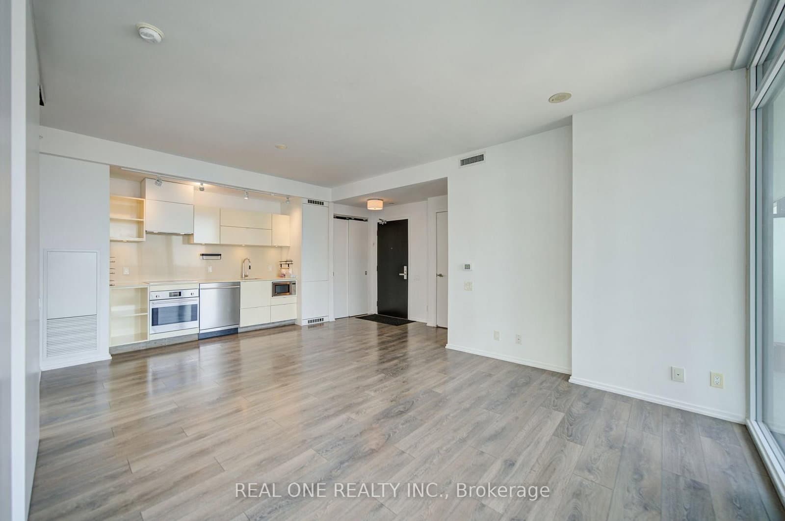 125 Peter Street, Unit 3409 thumbnail 9