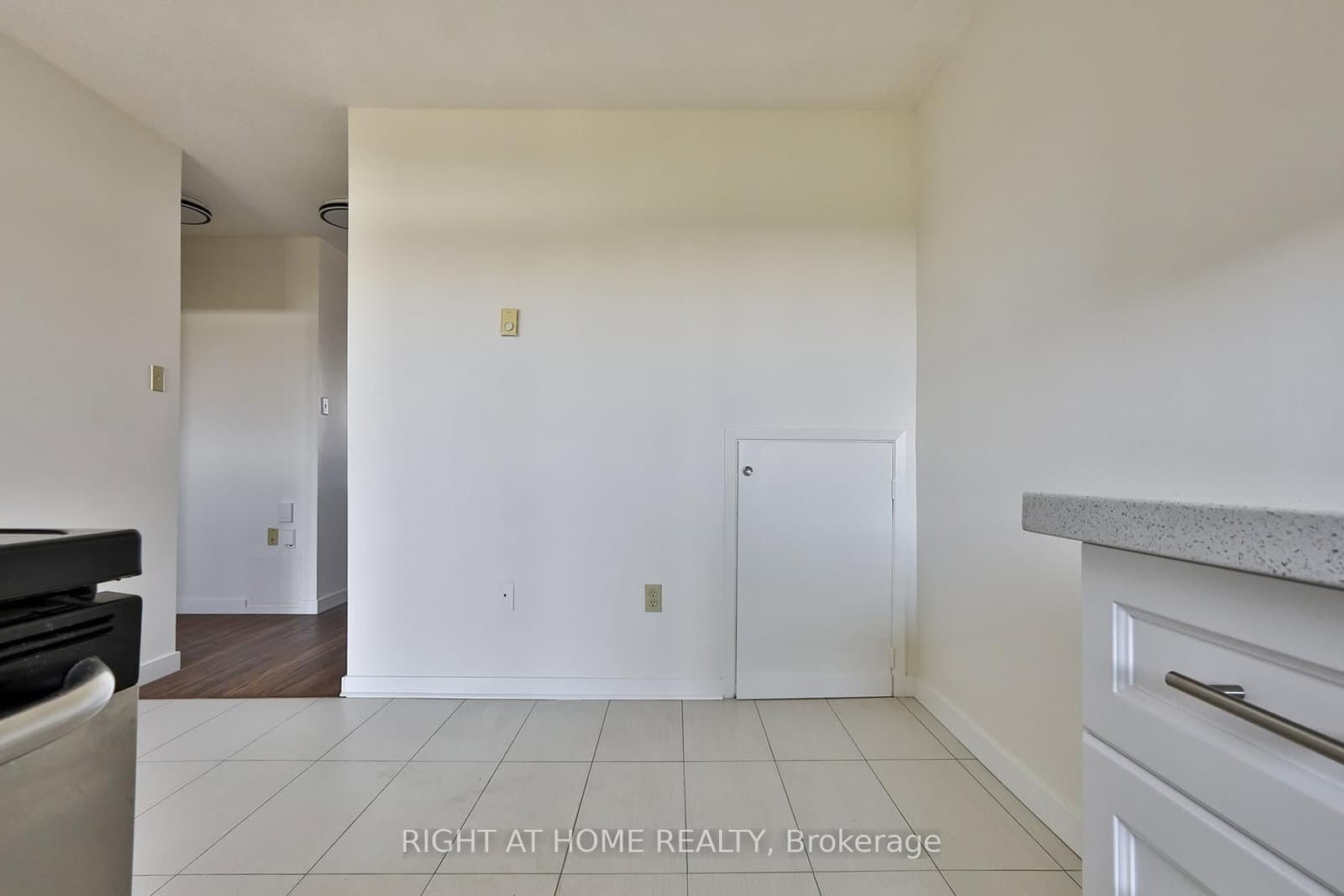 35 Sunny Glenway, Unit 302 thumbnail 10