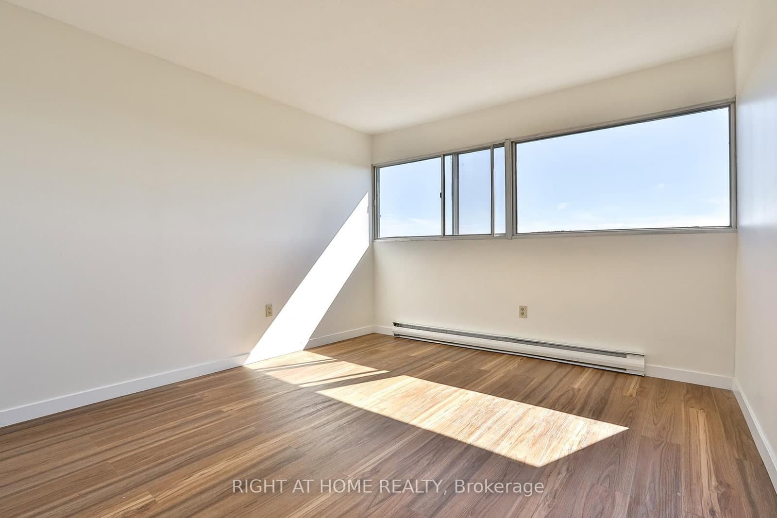 35 Sunny Glenway, Unit 302 thumbnail 14