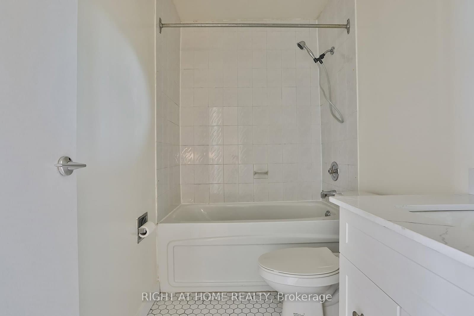 35 Sunny Glenway, Unit 302 thumbnail 21