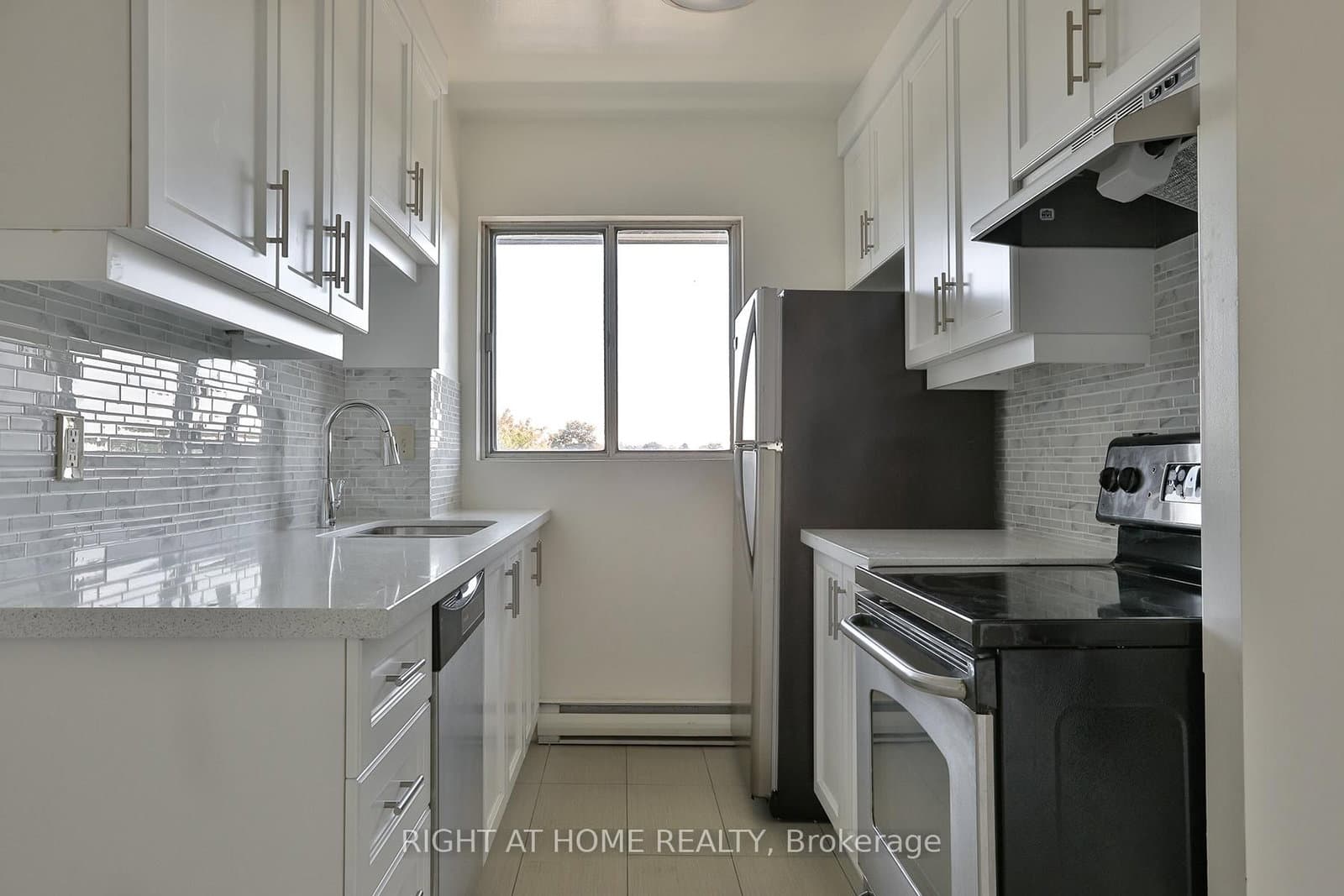35 Sunny Glenway, Unit 302 thumbnail 5