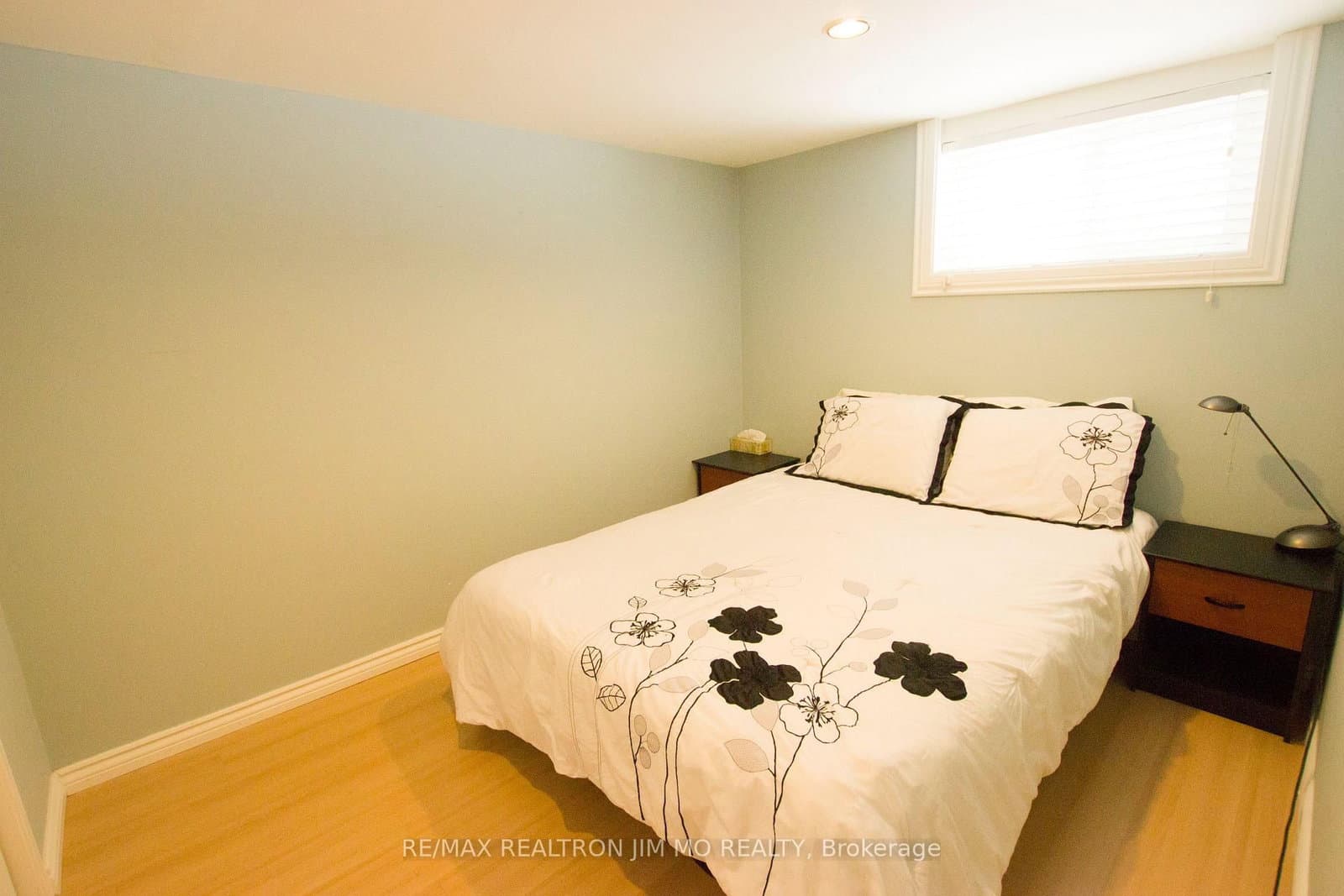 192 Maxome Avenue, Unit Basement thumbnail 5