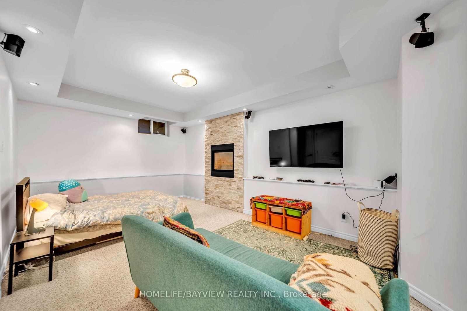 131 Heddington Avenue thumbnail 20