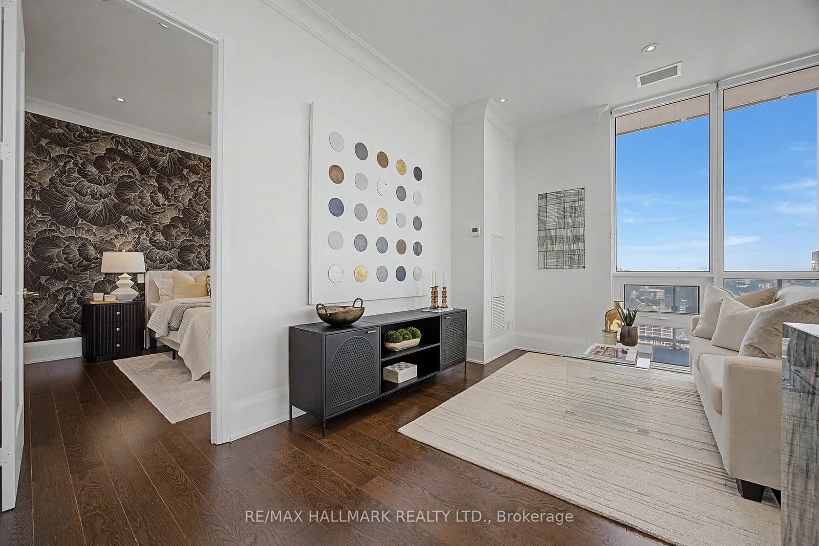 101 Erskine Avenue, Unit PH15 thumbnail 23
