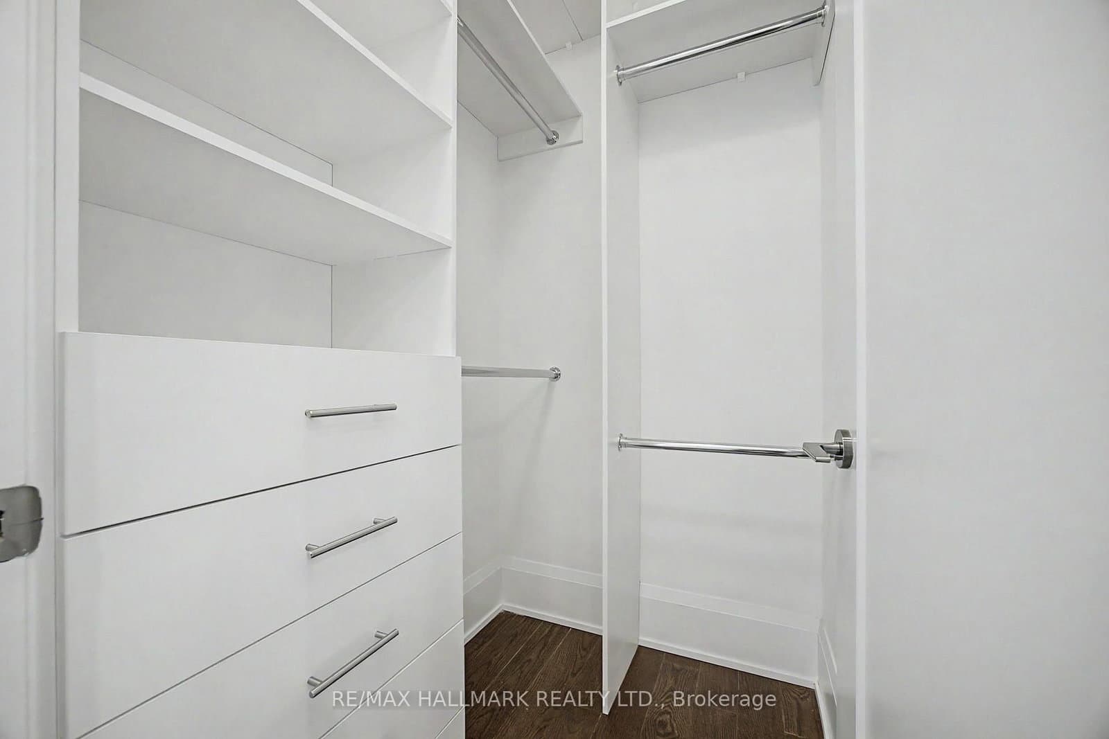 101 Erskine Avenue, Unit PH15 thumbnail 27