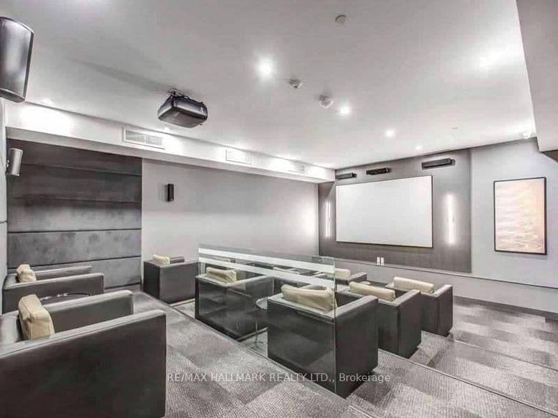 101 Erskine Avenue, Unit PH15 thumbnail 39