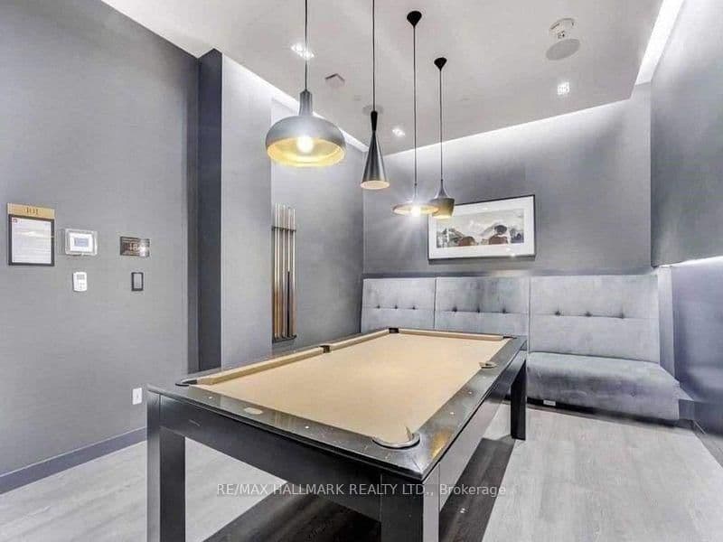 101 Erskine Avenue, Unit PH15 thumbnail 44