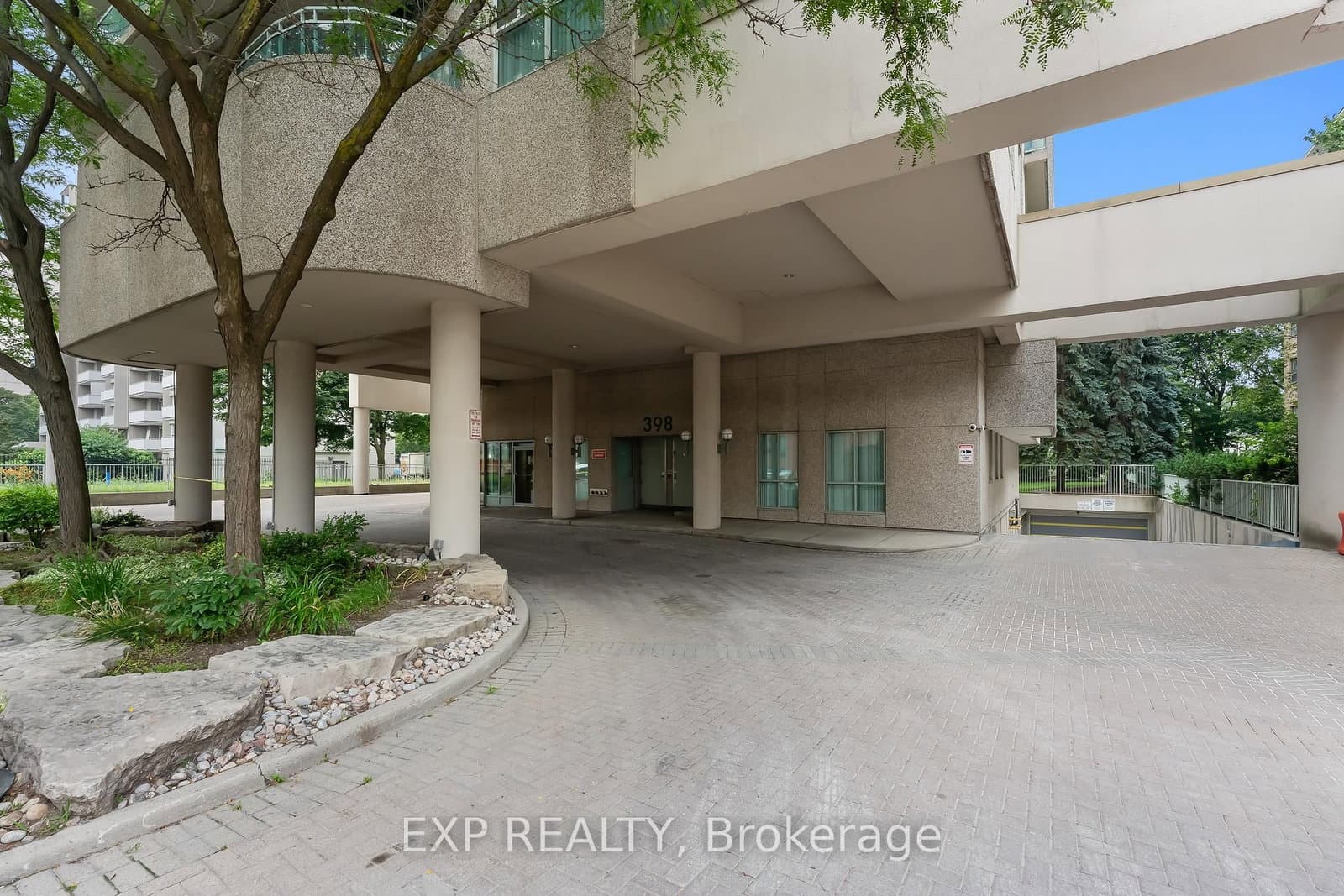398 Eglinton Avenue E, Unit 308 thumbnail 14