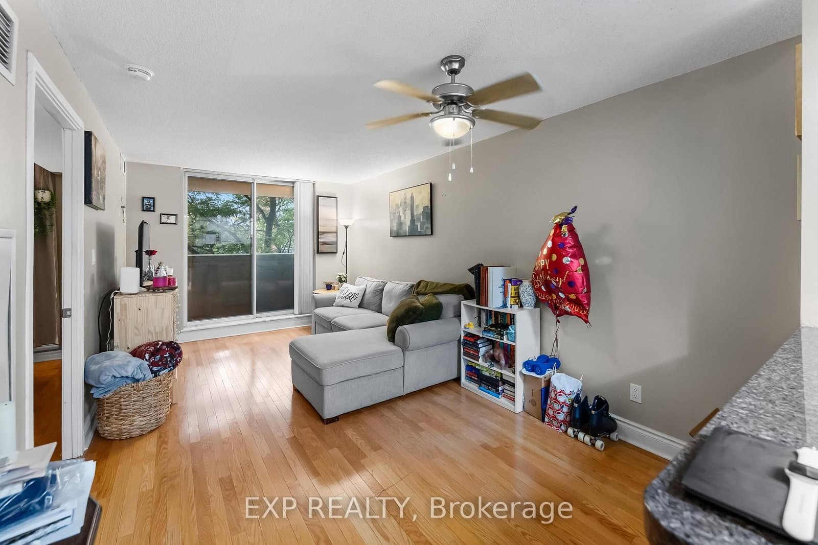 398 Eglinton Avenue E, Unit 308 thumbnail 6