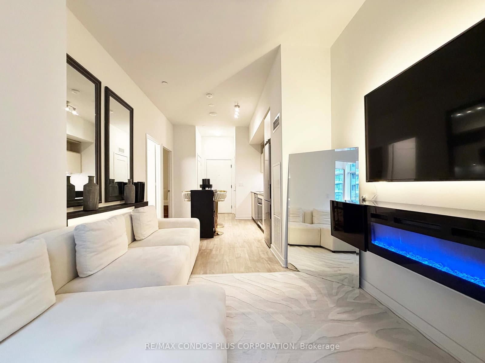 60 Princess Street, Unit 1113 thumbnail 2