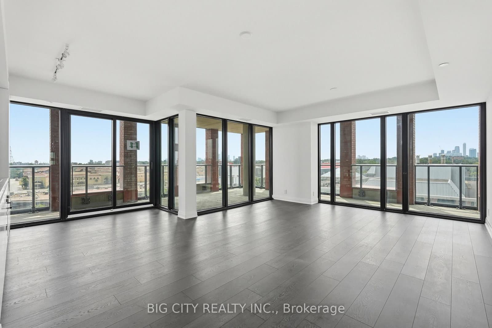 25 Frederick Todd Way, Unit 602 thumbnail 2