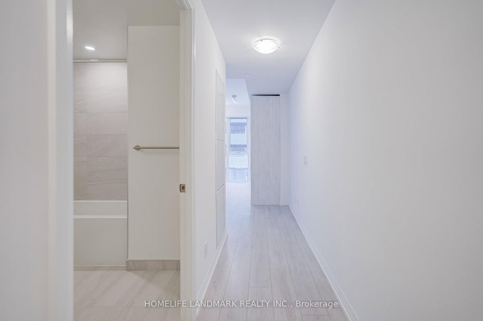 400 King Street W, Unit 1928 thumbnail 13