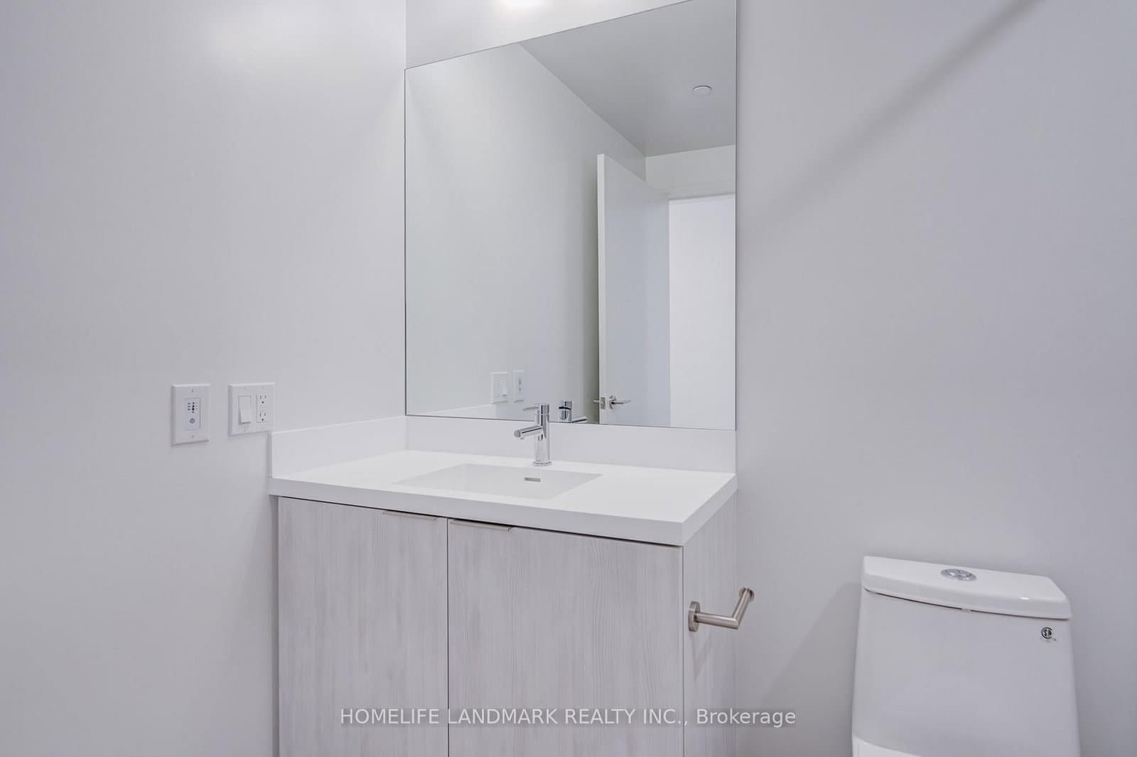 400 King Street W, Unit 1928 thumbnail 14