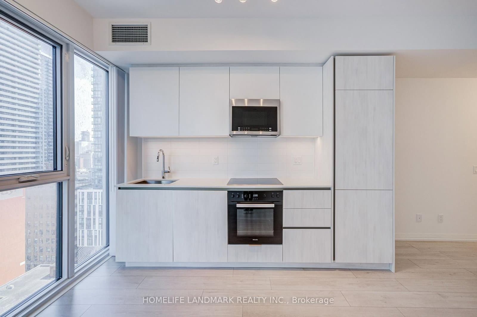 400 King Street W, Unit 1928 thumbnail 22