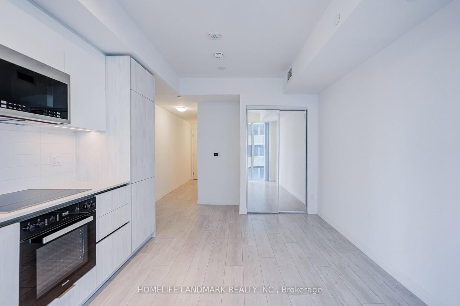 400 King Street W, Unit 1928 thumbnail 25
