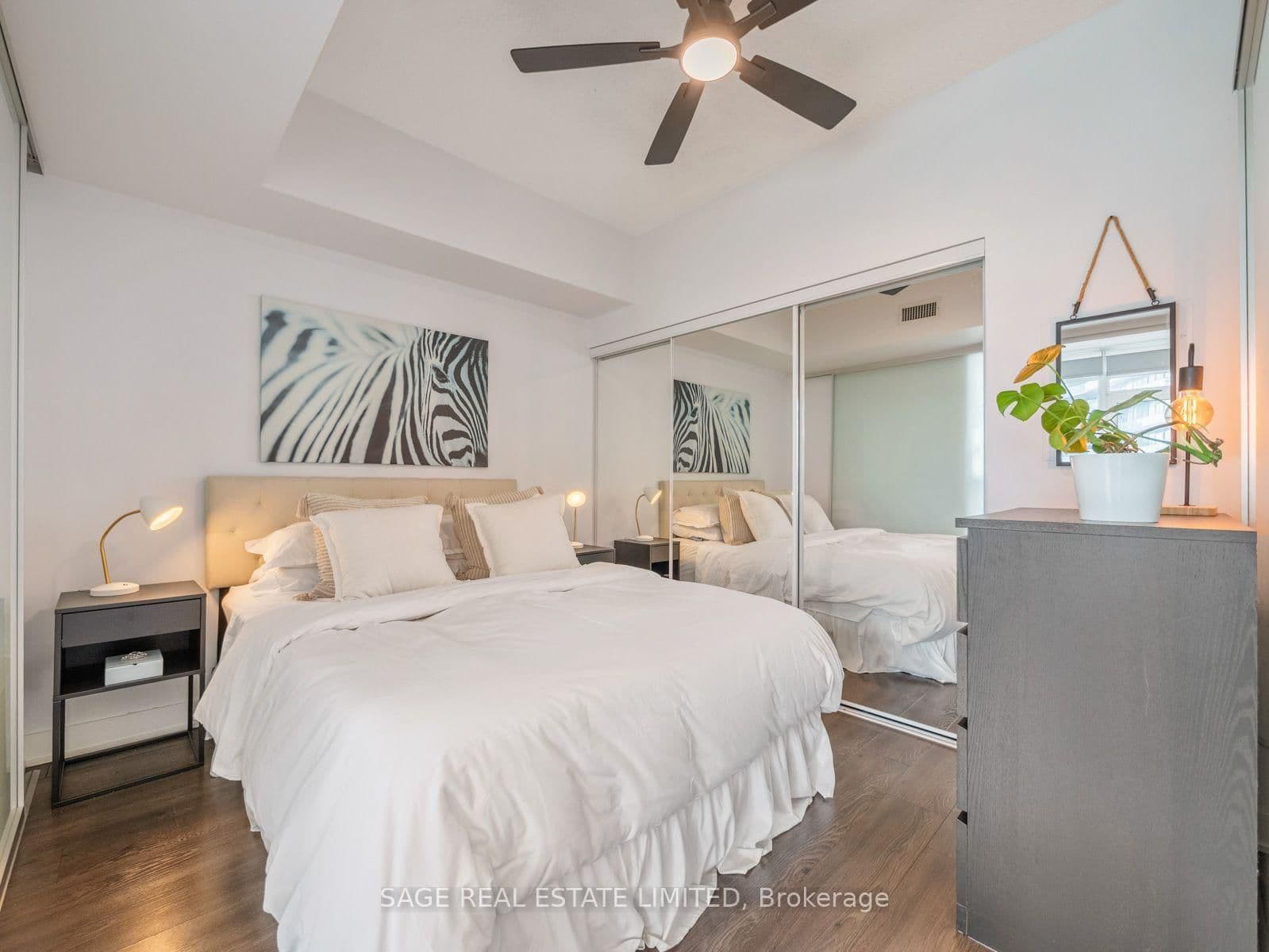 169 Fort York Boulevard, Unit 918 thumbnail 25