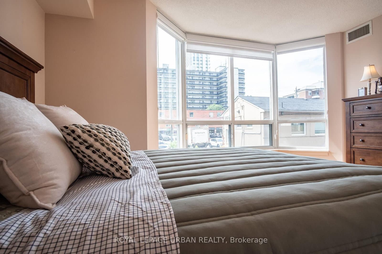 5940 Yonge Street, Unit 201 thumbnail 10