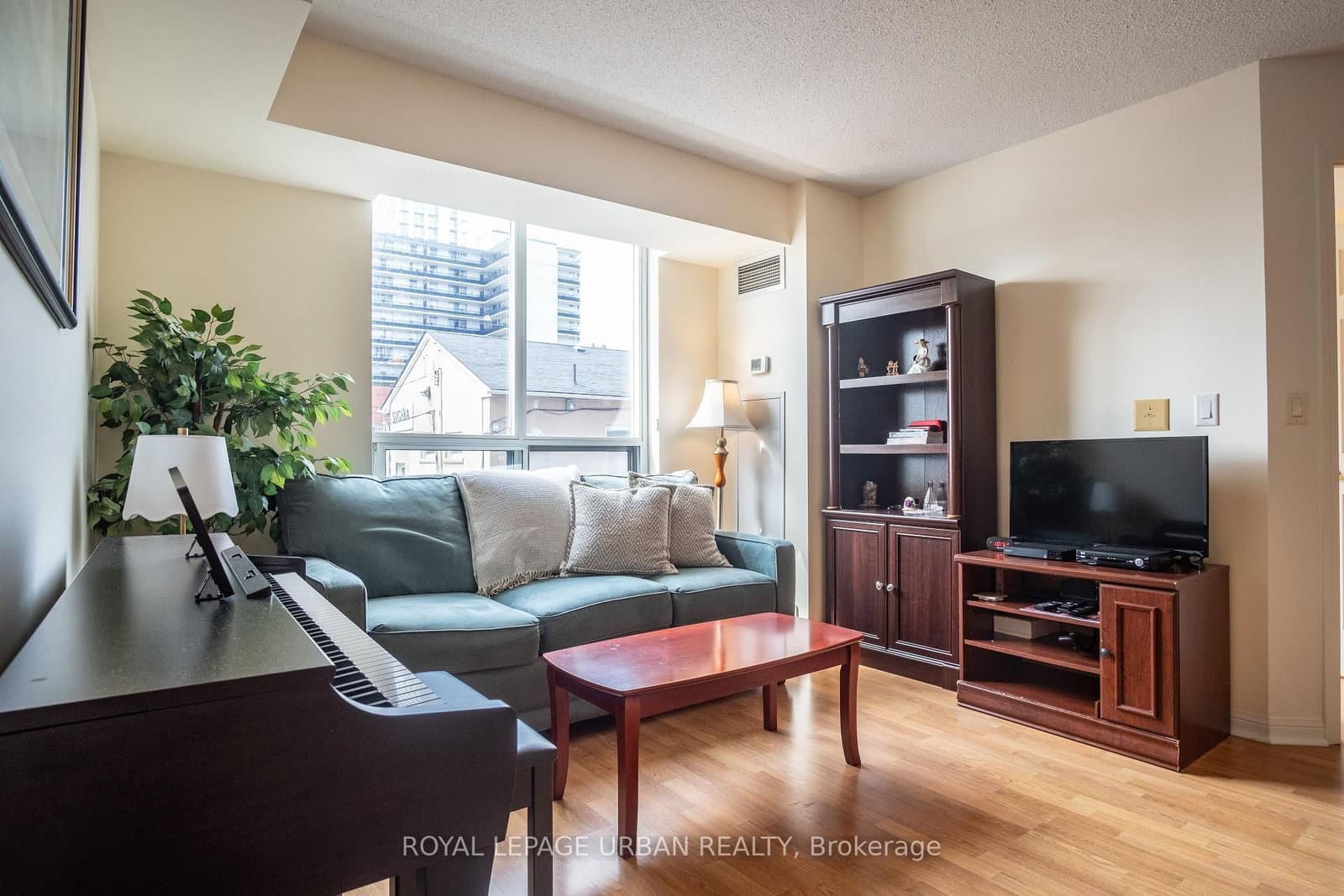 5940 Yonge Street, Unit 201 thumbnail 5