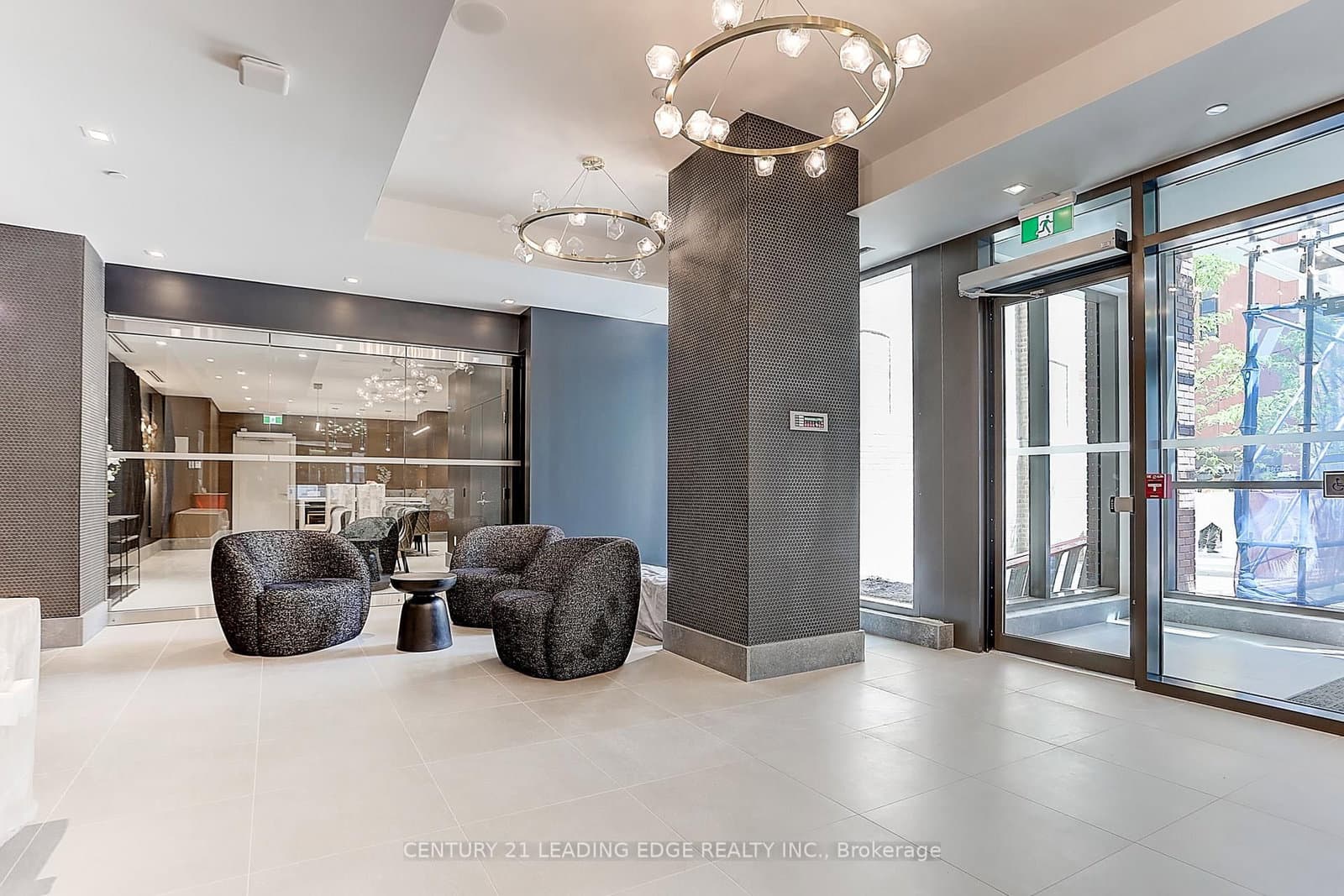 8 WIDMER Street, Unit 913 thumbnail 4